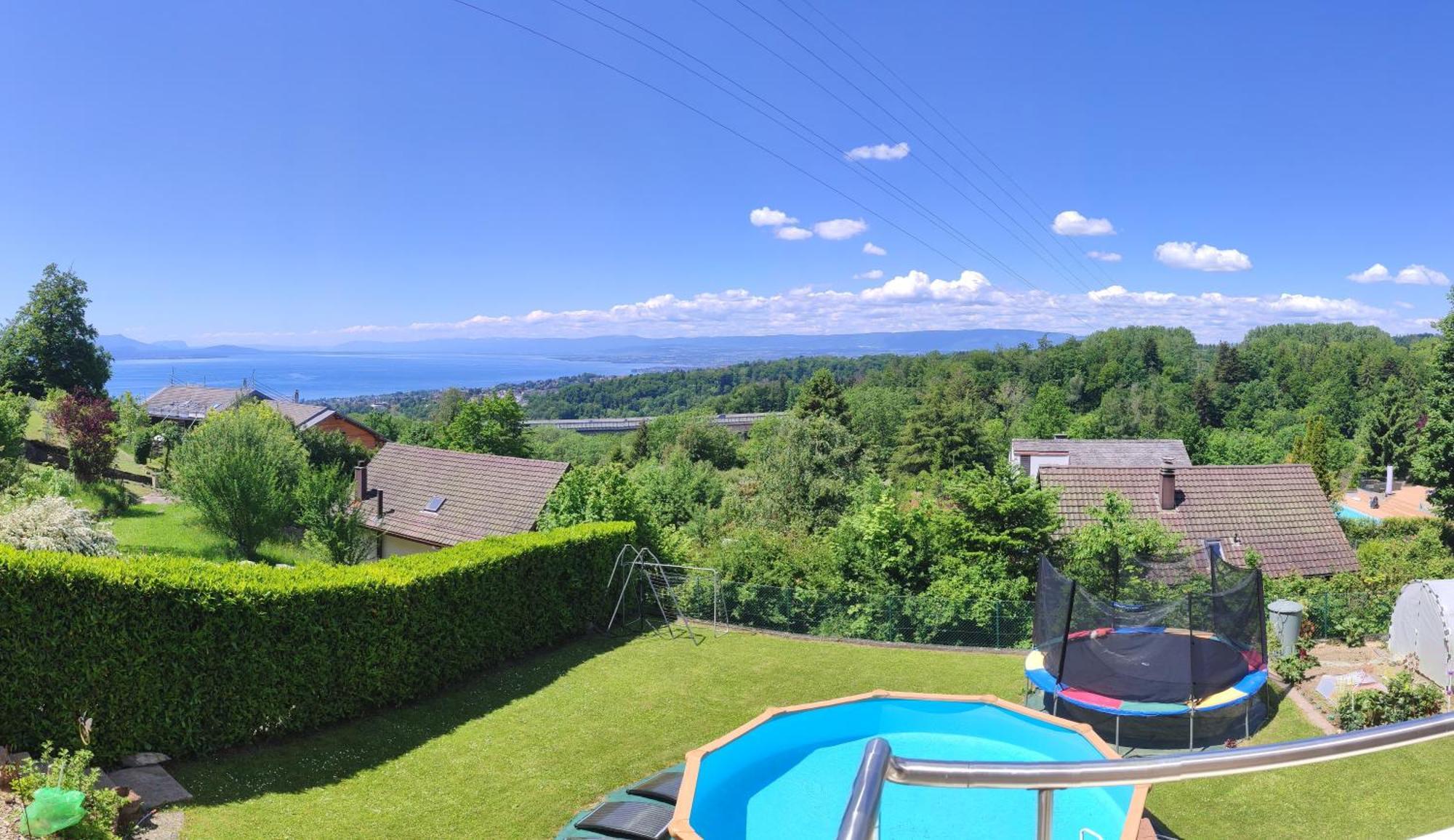 Joli Studio Avec Terrasse Et Vue Exclusivement Pour Non Fumeurs 贝尔蒙叙尔洛桑 外观 照片